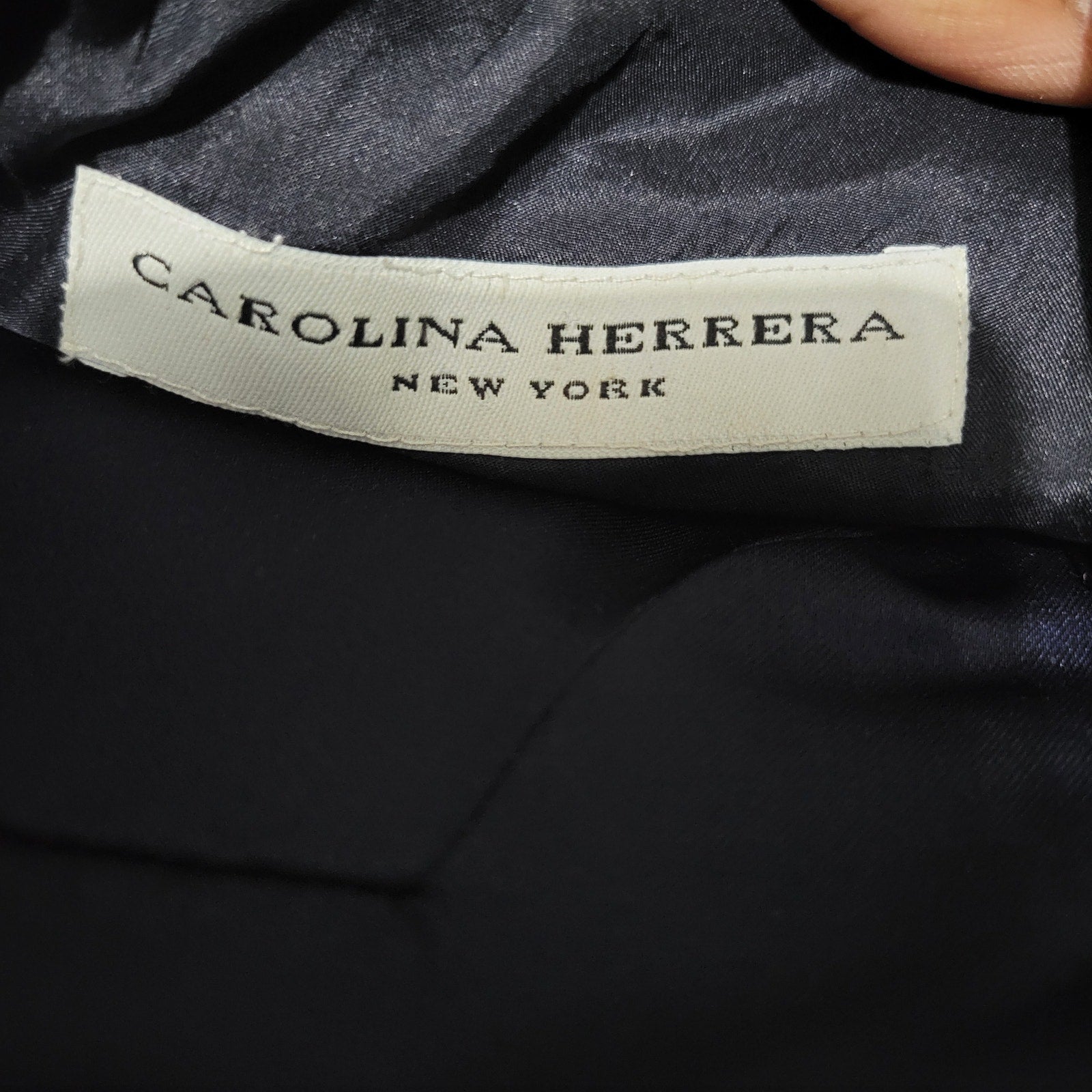 Carolina Herrera Sheath Dress Blue Navy Satin Pencil Fitted Silk Satin Sweetheart Neckline Size 2