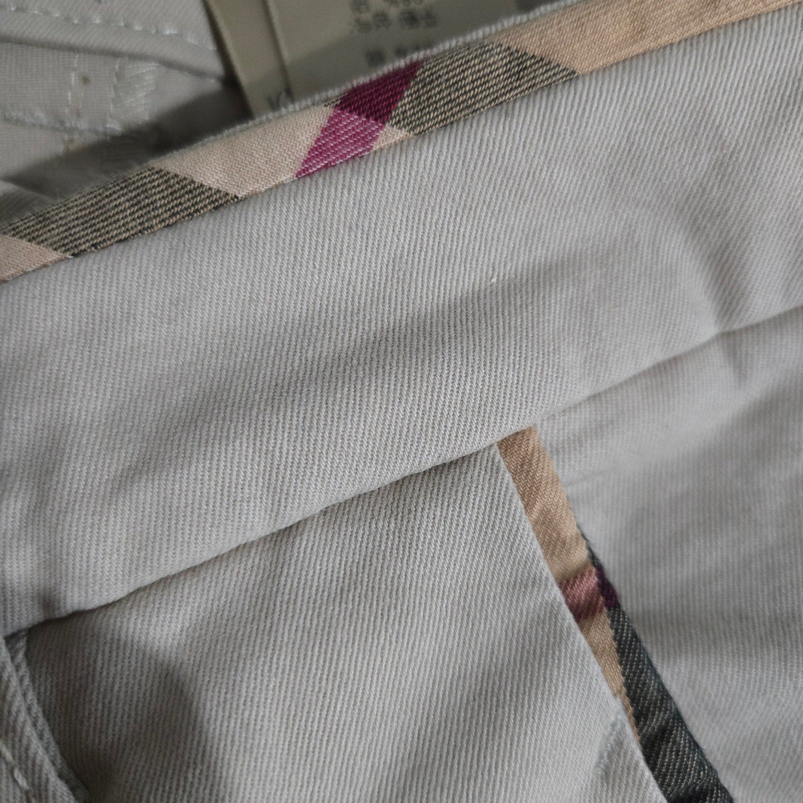 Burberry Khaki Pants Tan Nova Check Chino Cuff Tapered Ankle Cropped Low Rise 26