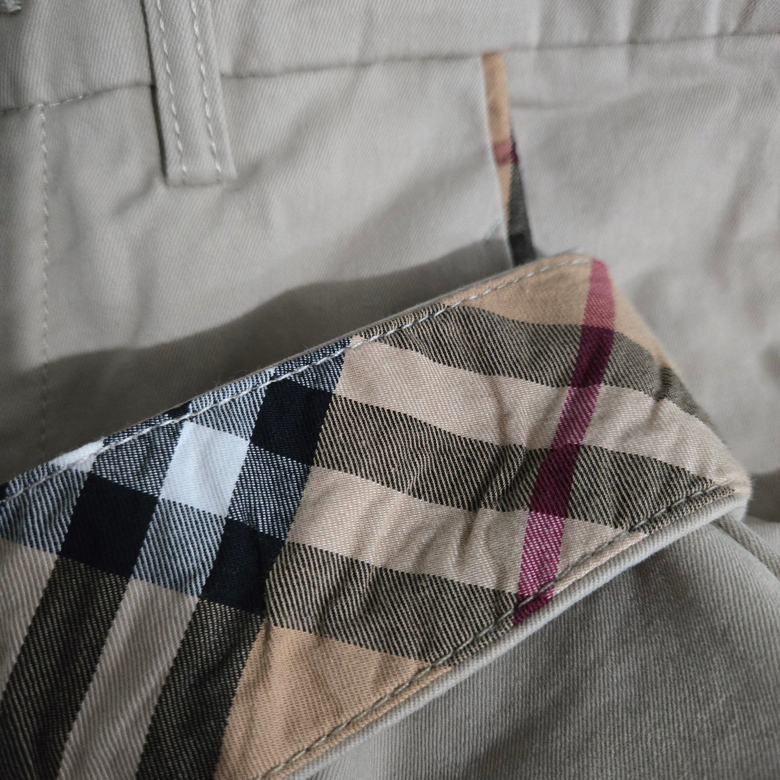 Burberry Khaki Pants Tan Nova Check Chino Cuff Tapered Ankle Cropped Low Rise 26