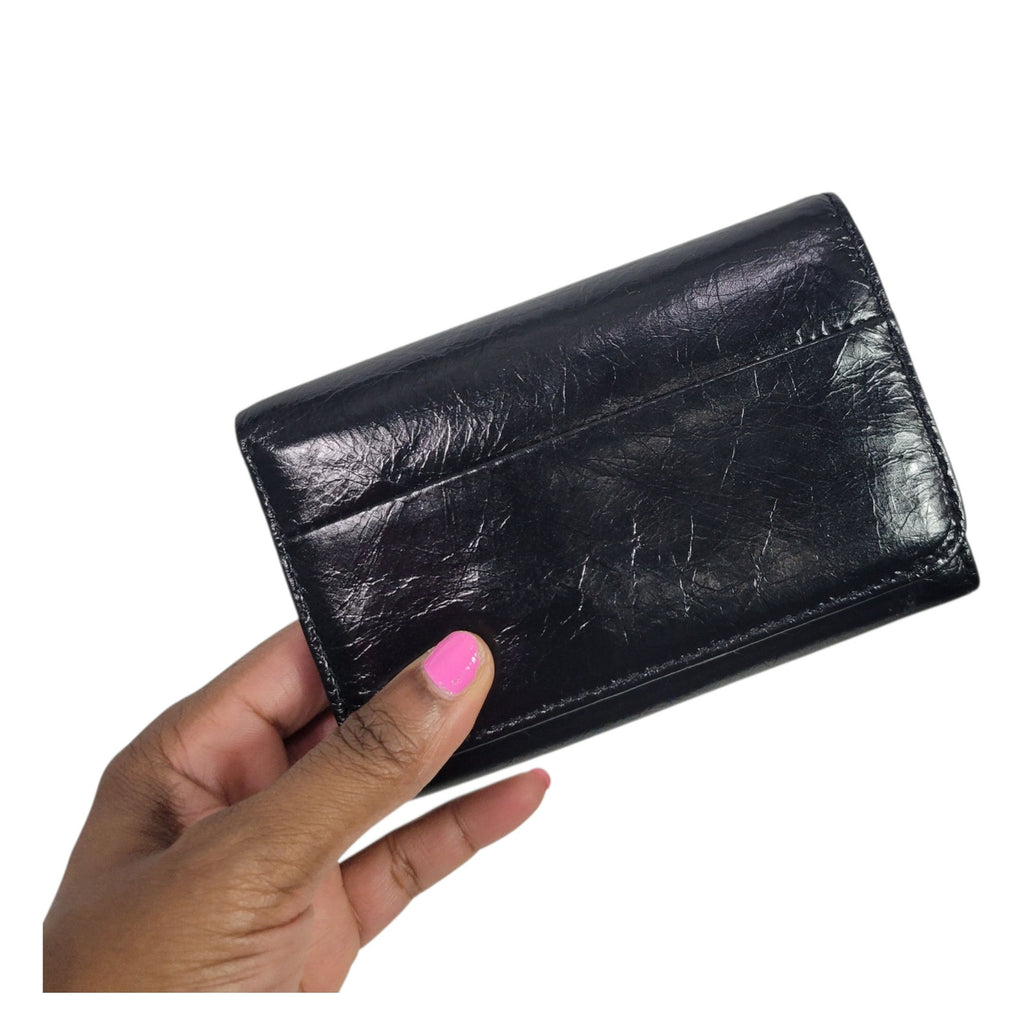 HOBO Jill Glazed Leather Wallet Black Trifold Crackled Slots Logo Snap Closure Zip Pocket