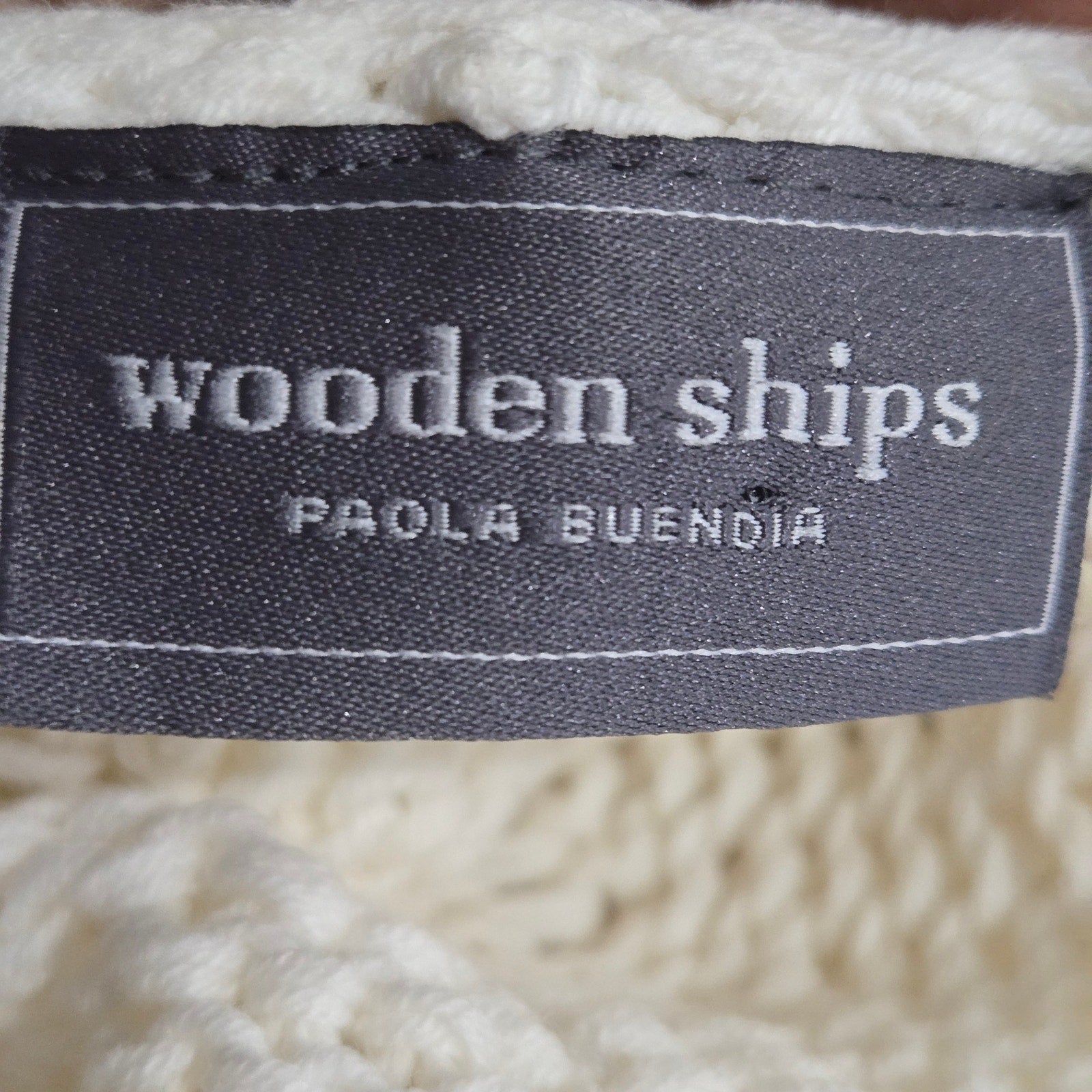 Wooden Ships Maui V Neck White Ivory Pullover Sweater Slouchy Cropped Boxy Side Slits Small Medium