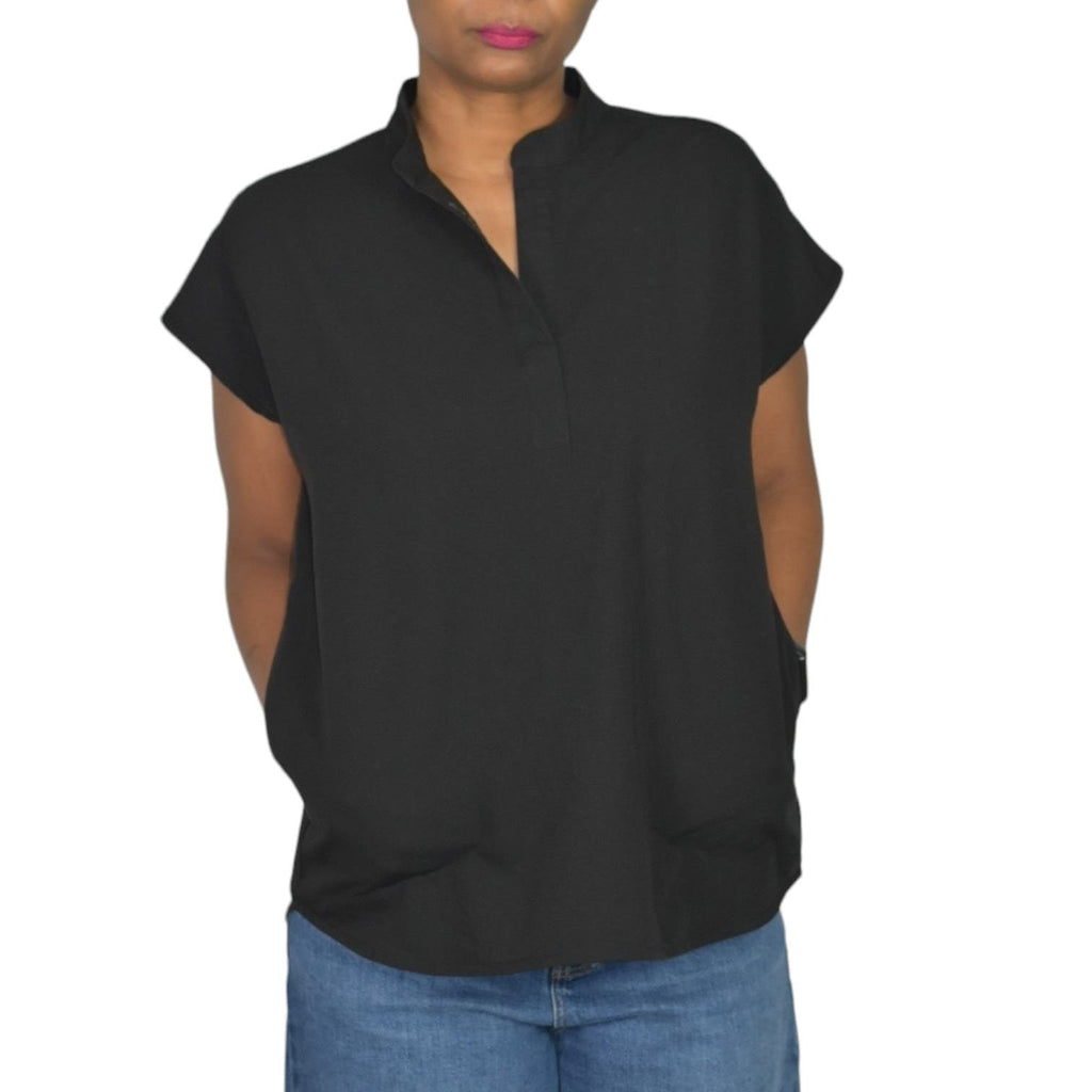 FIGS Rafaela Oversized Scrub Top Black Technical Collection Side Pockets Size Small