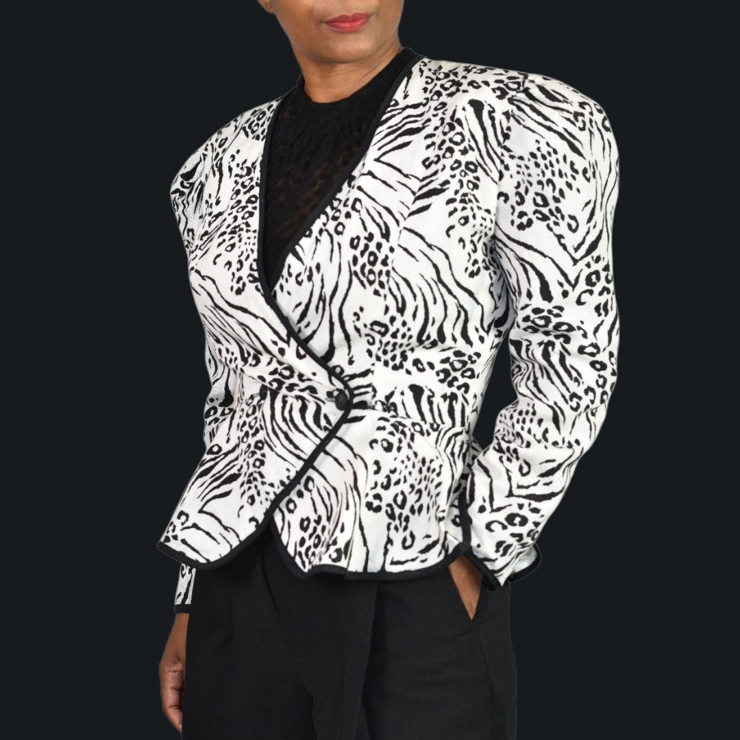 Vintage Jessica Howard 80s Power Blazer Jacket White Black Animal Print Shoulder Pads Peplum Small