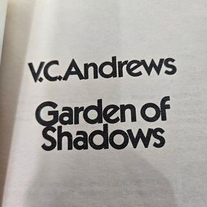 VC Andrews Dollanganger Series Paperback 4 Books Saga Keyhole Thorns Paradise Flower Shadows Vintage Pocket Books 80s Gothic