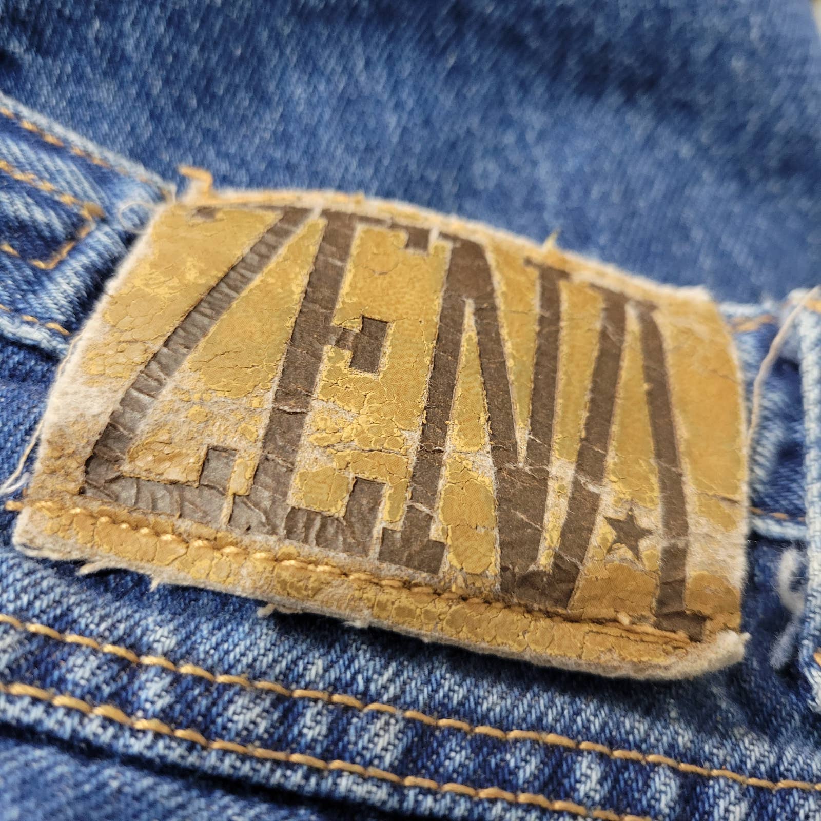 Vintage Zena Jeans Blue Button Fly Barrel Leg Baggy Rigid Cotton High Waist Size 27