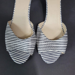 Seychelles Hazel Striped Kitten Heel Sandals Size 11