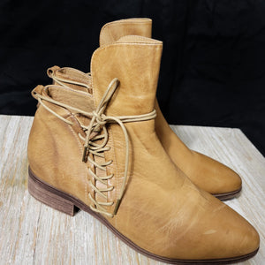 Antelope Ankle Booties Wrap Around Laces Size 9