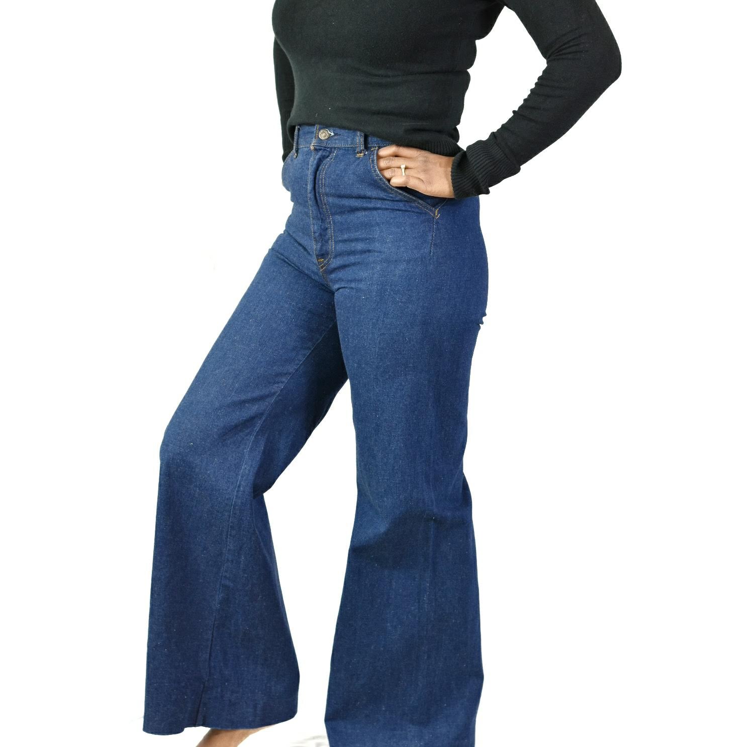 Vintage Levis Bell Bottom Jeans Size 26