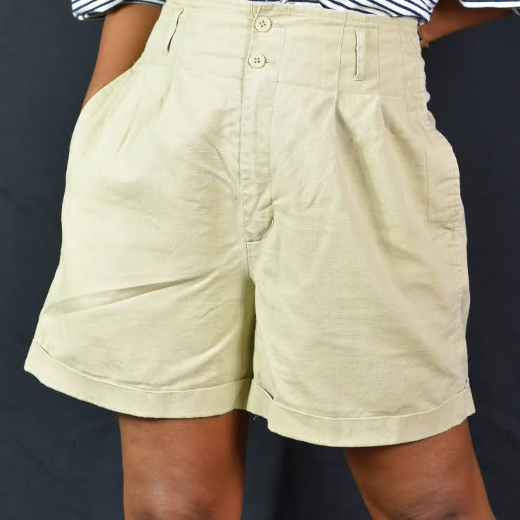 Vintage Walking shorts Size 28