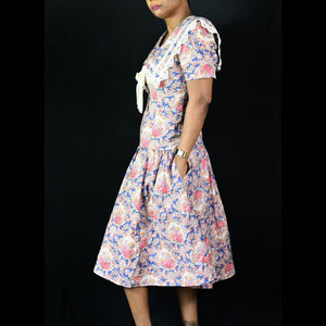 Vintage Betsy's Things Floral Dress Size Small