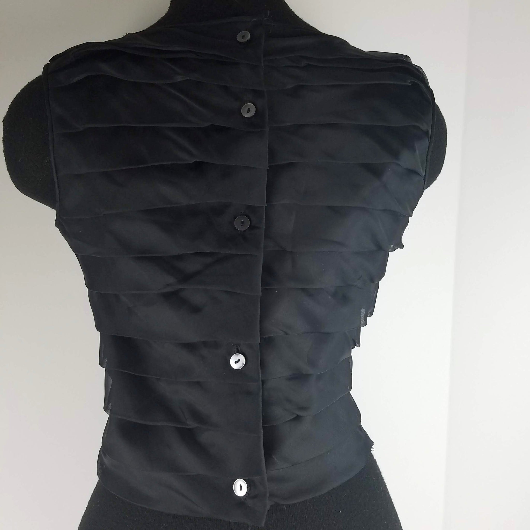 Fashioned by Gregory Top Size Small Black Vintage Ruffles Crop Back Buttons Chiffon Layers