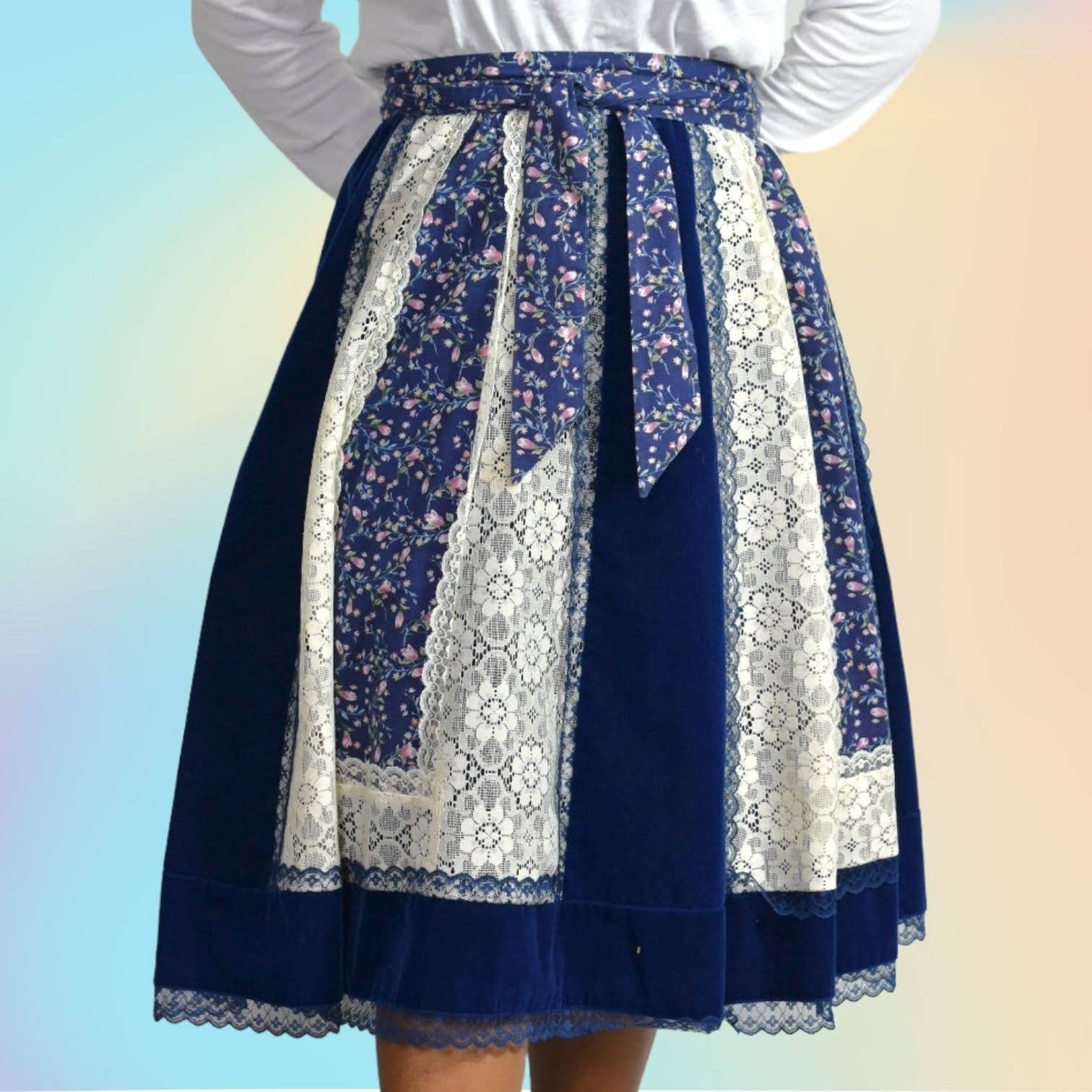 Carefree Fashions Vintage 70s Blue Velveteen Skirt Midi Patchwork Floral Lace Velvet Size Small