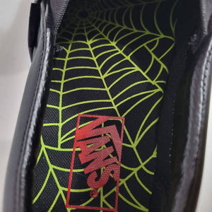 Vans Fangs Sneaker Slip On Black Leather Embroidered Unisex Size 8.5 Women 7 Men